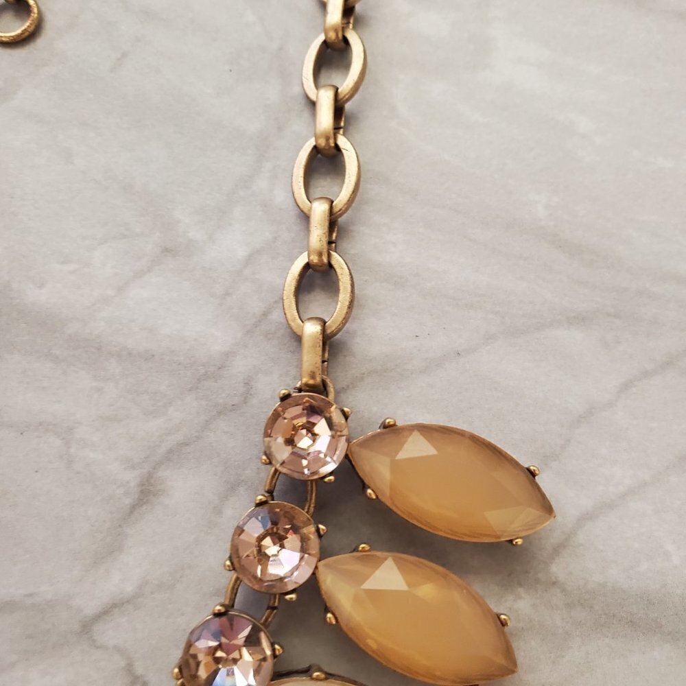 ✨ J.Crew Pink Taupe Jumbo Giant Rhinestones Crystalst Statement Necklace ✨ - Picture 4 of 16